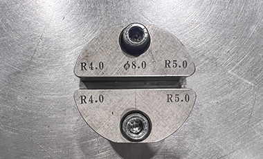 曲げ型（割り型）